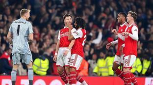 加期待他在 加期待他在